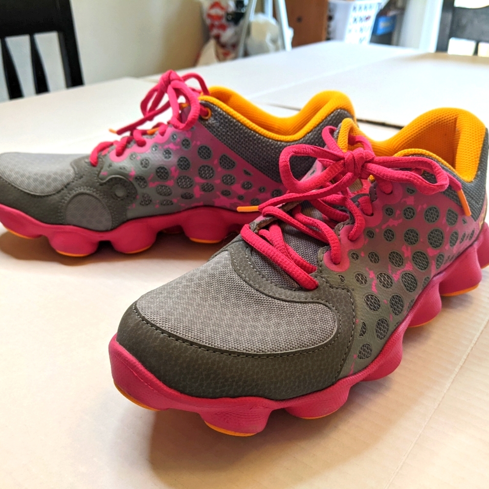 Reebok Hot Pink & Orange Sneakers Athletic Shoes